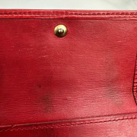 Vintage Louis Vuitton Red Epi Leather 6 Key Holder - Picture 9 of 10